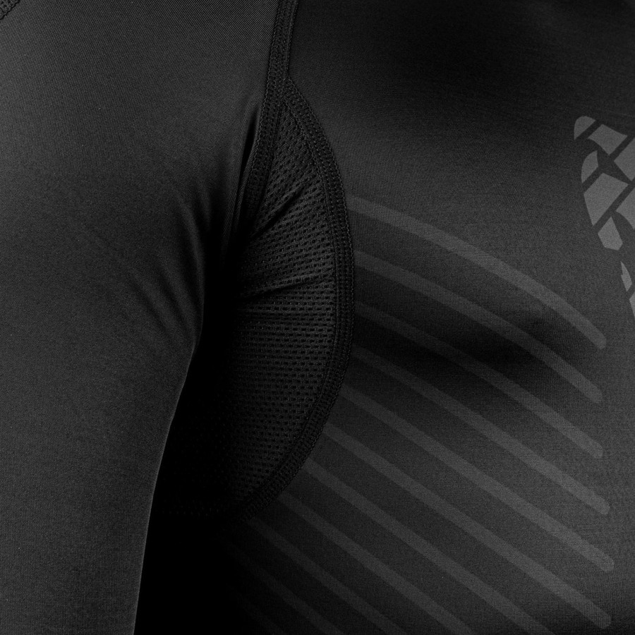 rashguard venum plasma – krótki rękaw – czarnyczarny