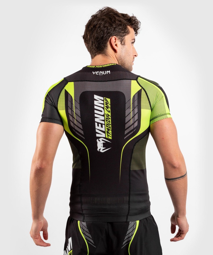 rashguard venum training camp 3.0 – krótki rękaw