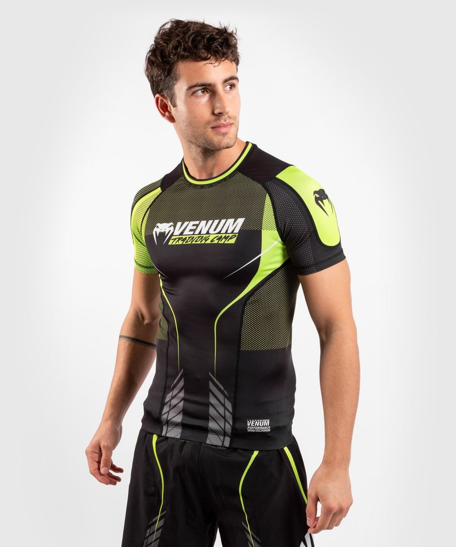 rashguard venum training camp 3.0 – krótki rękaw