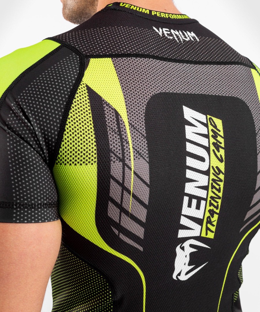 rashguard venum training camp 3.0 – krótki rękaw