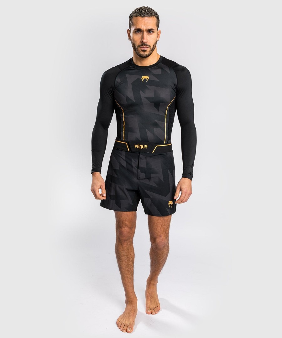 rashguard venum razor z długim rękawem – czarno-złoty