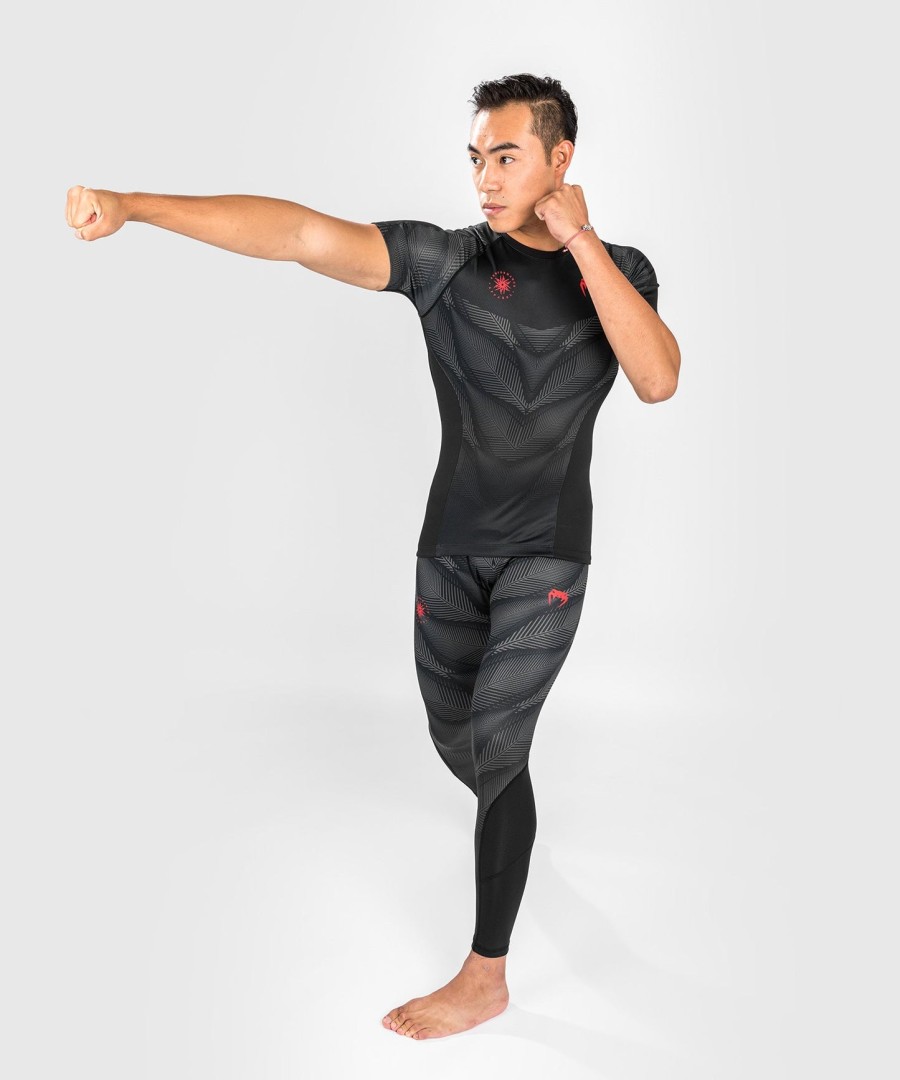 rashguard venum phantom z krótkim rękawem – czarno-czerwony