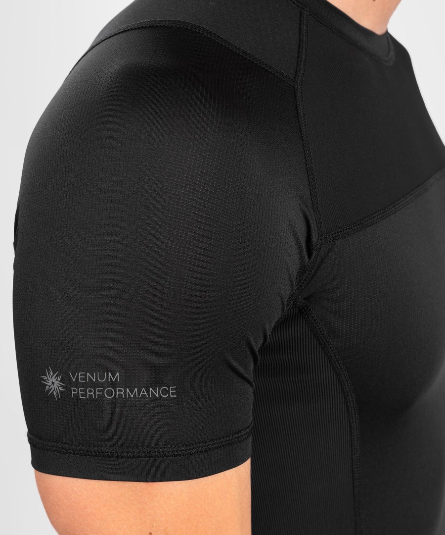 koszulka venum g-fit air rashguard z krótkim rękawem – czarna