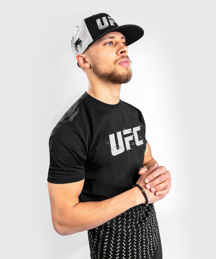 koszulka z krótkim rękawem ufc venum authentic fight week men 2.0 – czarna