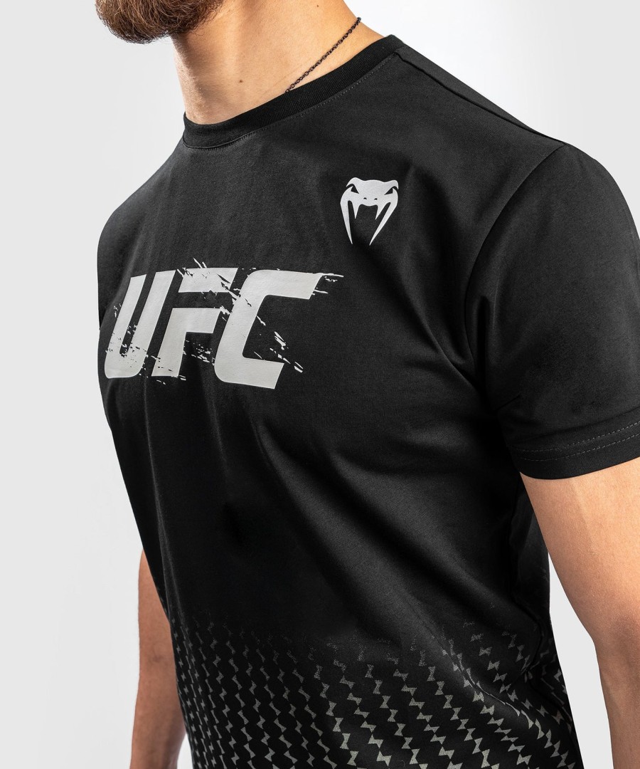 koszulka z krótkim rękawem ufc venum authentic fight week men 2.0 – czarna