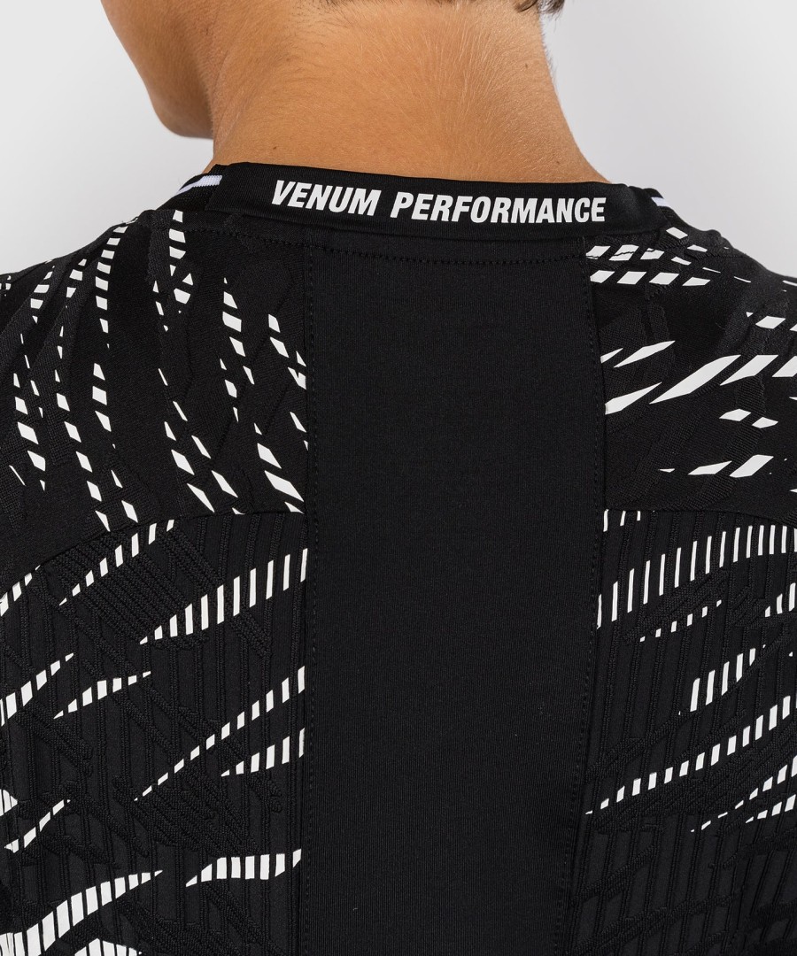koszulka ufc fusion by venum authentic fight night dla kobiet – czarna