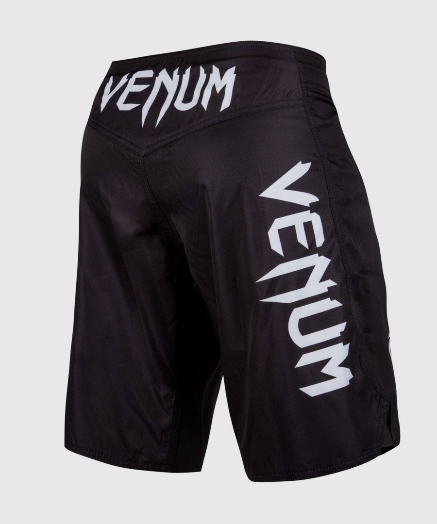 spodenki bokserskie venum light 3.0 – czarno-białe