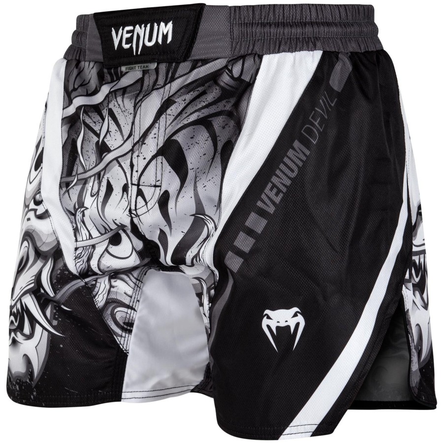 spodenki bokserskie venum devil fightshorts – białeczarne