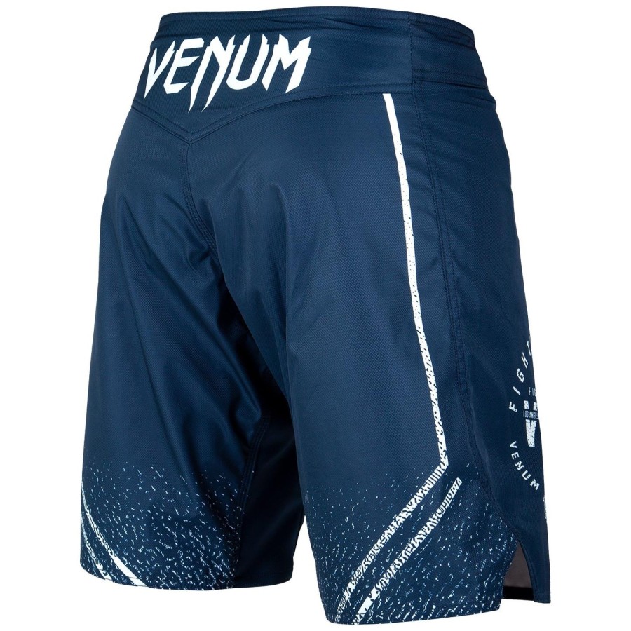 spodenki bokserskie venum signature fightshorts – granatowo-białe