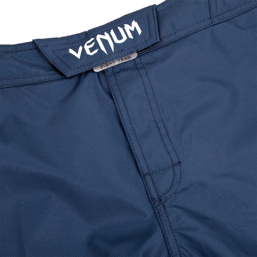 spodenki bokserskie venum signature fightshorts – granatowo-białe