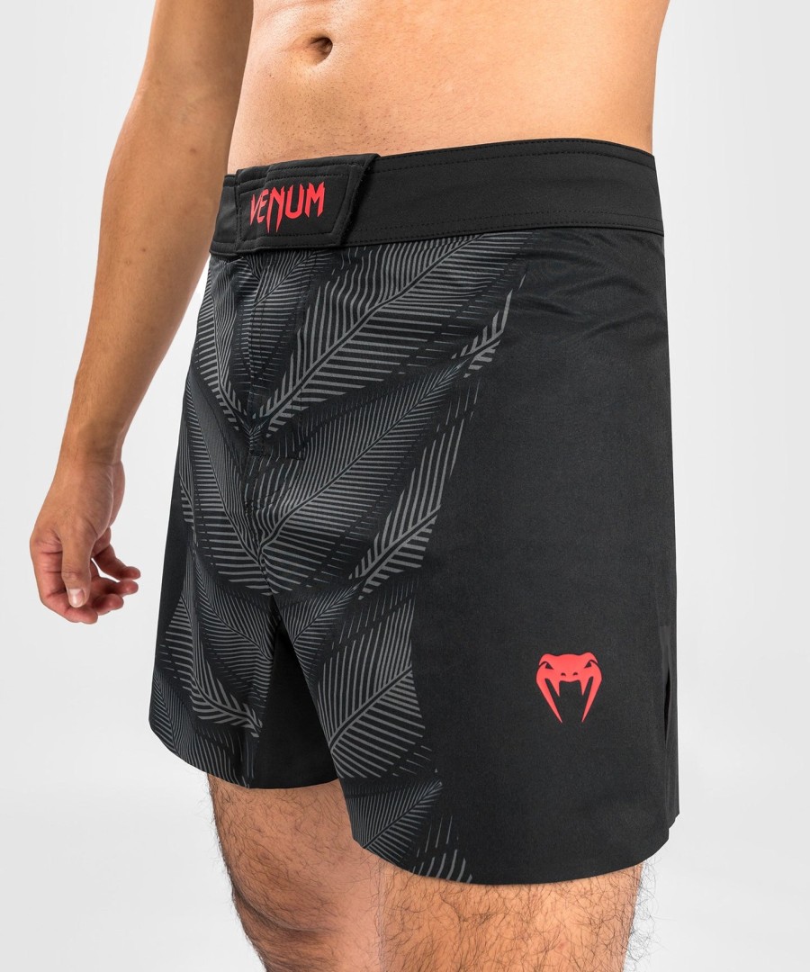 spodenki bojowe venum phantom – czarno-czerwone
