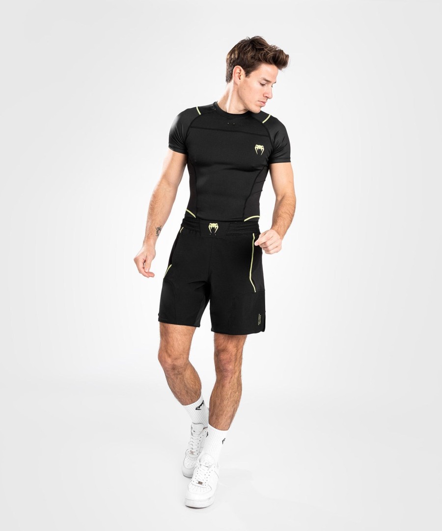 venum fusion 2.0 fightshort - czarno-żółte