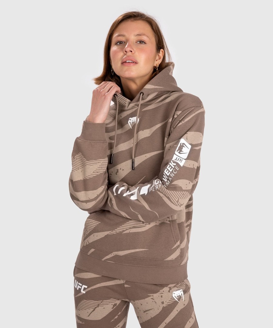 bluza z kapturem damska ufc adrenaline by venum fight week w kolorze desert camo