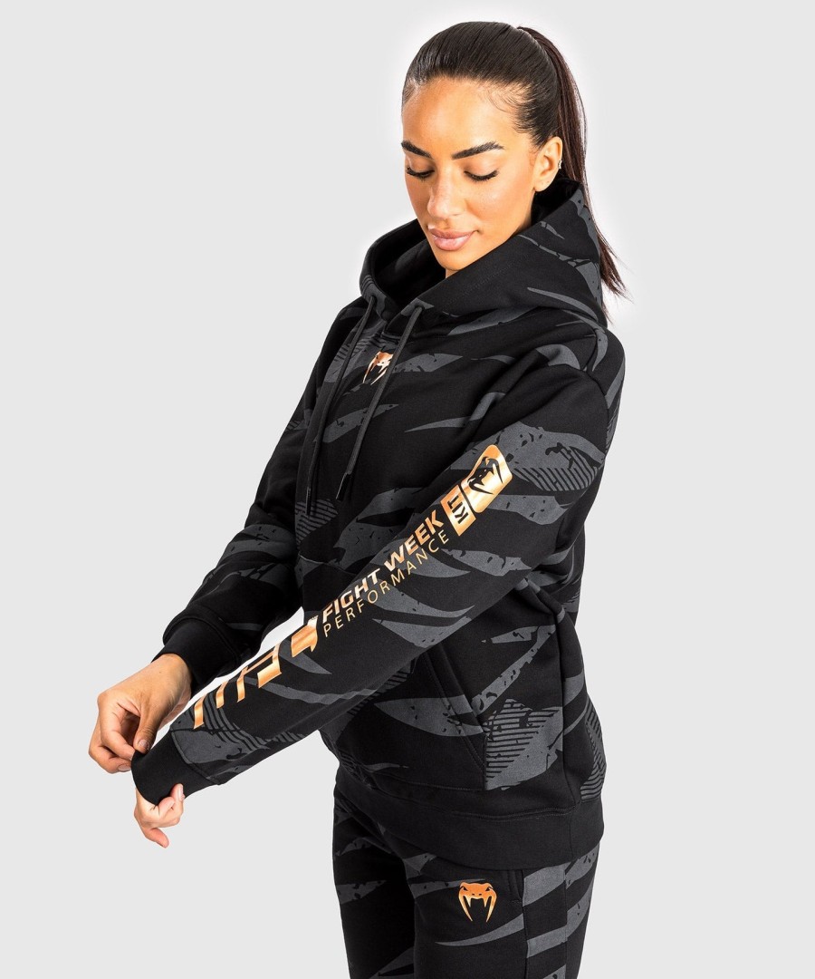 bluza z kapturem damska ufc adrenaline by venum fight week – urban camo