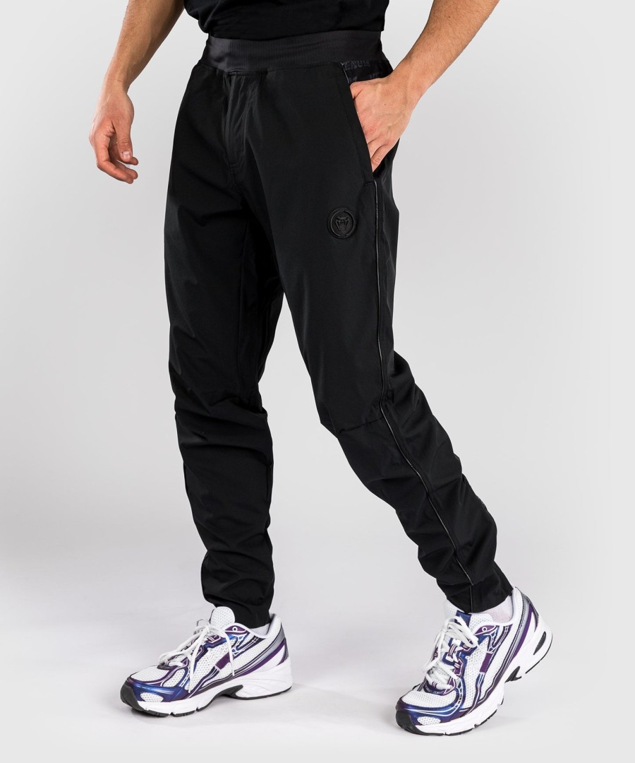 spodnie dresowe venum cargo light aero joggers – czarne