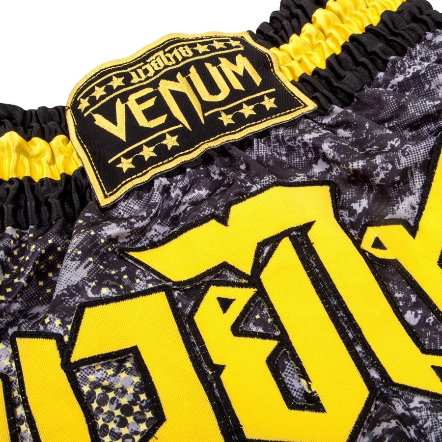 spodenki do muay thai venum tramo – czarno-żółte
