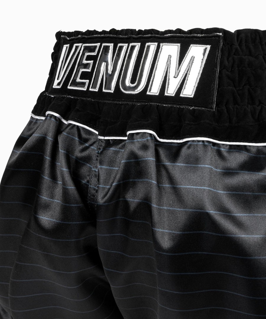 spodenki venum attack muay thaï short - czarno-srebrne