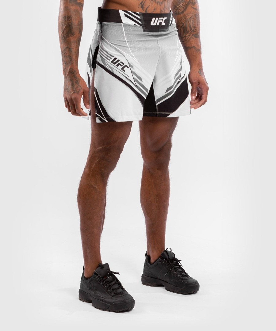 męskie szorty gladiatorskie ufc venum authentic fight night – białe