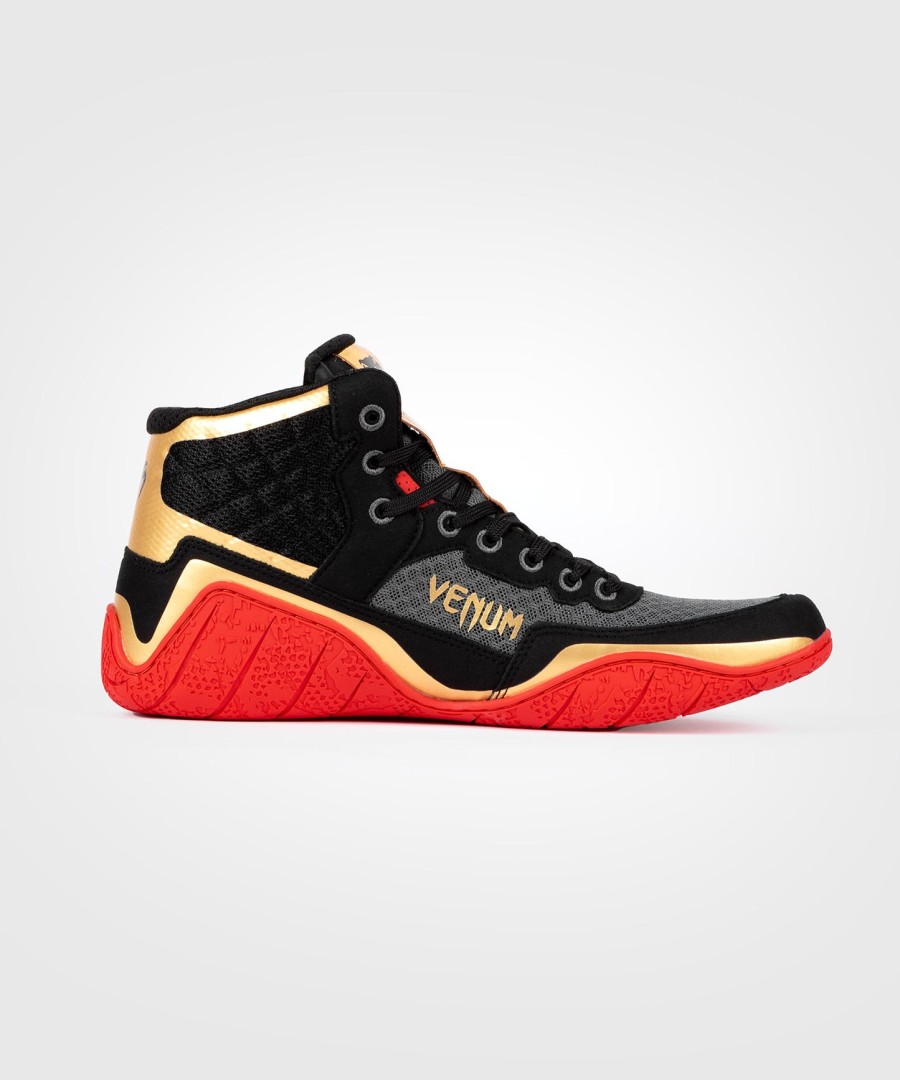 buty zapaśnicze venum elite – czarno-złoto-czerwone